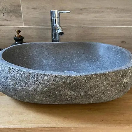 Lafosse Avec Vue Loire En Centre Nantes