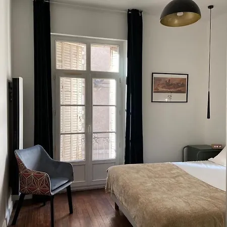 Lafosse Avec Vue Loire En Centre Nantes