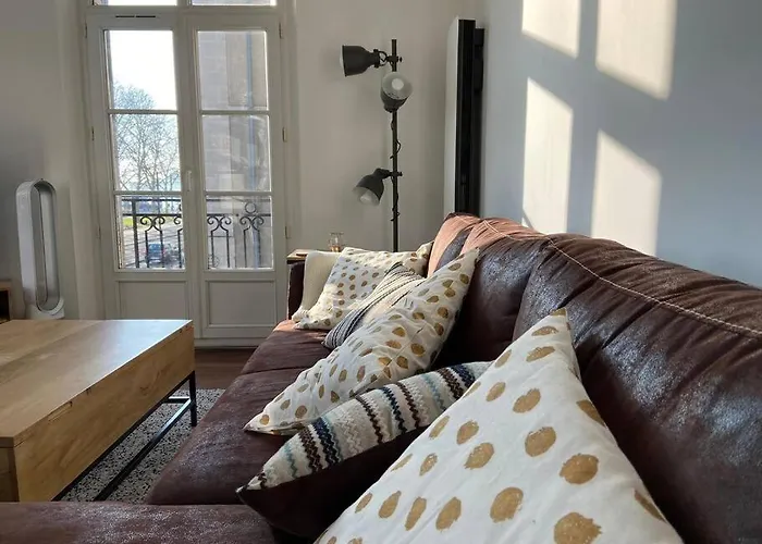 Lafosse Avec Vue Loire En Centre Apartamento